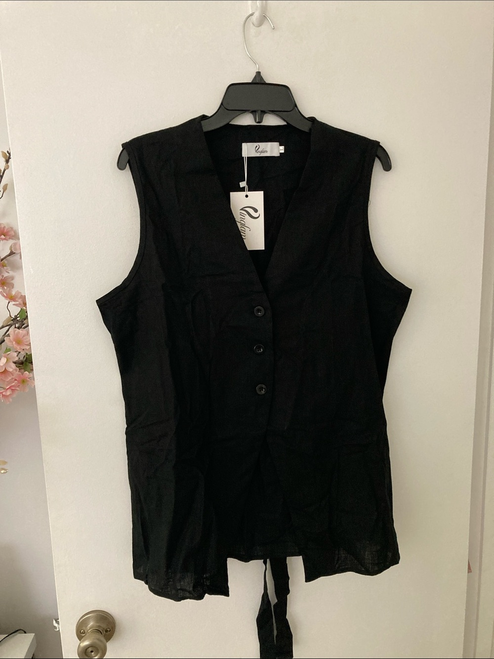 Sleeveless Black Button-Front Tie-Waist Top